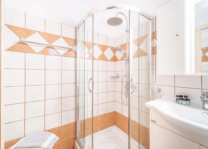 Apartament Mazis Family *